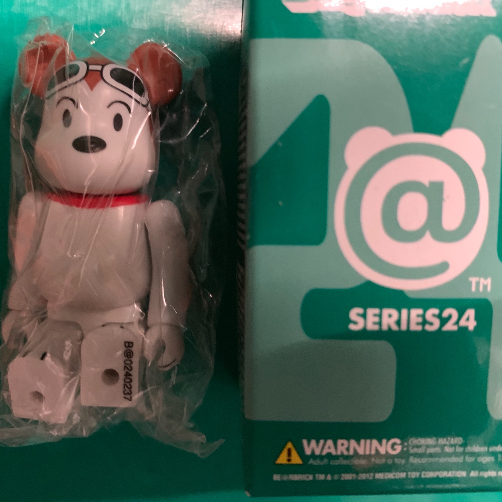 [鐔婂嚭鐜拌揣 24浠 CUTE SNOOPY 鍙插姫姣 BE@RBRICK BEARBRICK 100%]