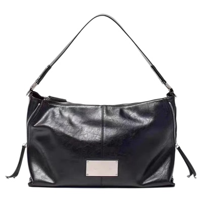 韩国MatinKim一只包秒变时尚达人