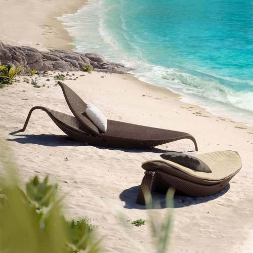 民宿度假酒店叶子躺床阳台休闲室外别墅游泳池花园藤编沙滩椅躺椅