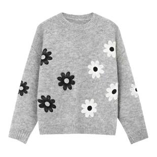今年流行的花朵刺绣套头毛衣2025爆款韩系撞色圆领宽松针织衫上衣