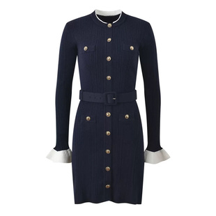 杨超越同款2025秋新款修身千金名媛风腰带金扣饰喇叭袖针织连衣裙