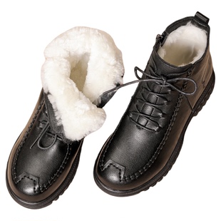 冬季妈妈棉鞋真皮鞋羊毛中年平底防滑女鞋中老年加绒保暖短靴老人