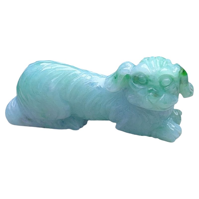 天然翡翠生肖狗吊坠淡阳绿飘油绿