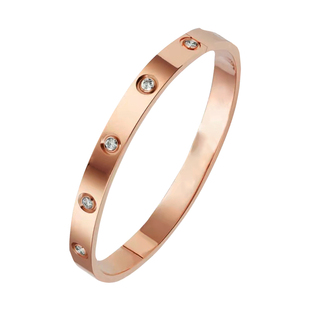 苏瑞瑞手镯轻奢精致LOVE高级感钛钢不掉色精致ins新款网红礼物女