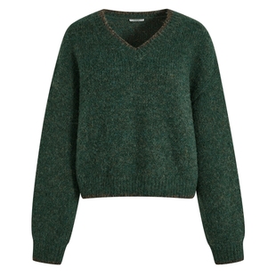 阔色绿色围巾穿搭V领套头毛衣女2024秋冬季新款短款针织衫上衣