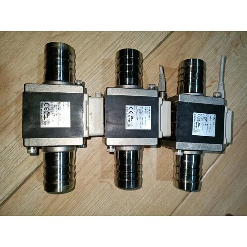 可维修议价  日本原装开关3只PF3W521U301两只PF3W521121X873一只