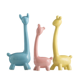 家居饰品陶瓷摆件三口之家鹿客厅电视柜工艺品装饰品摆设结婚礼物