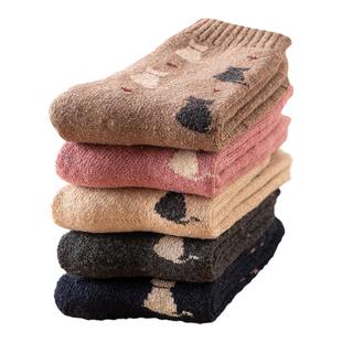 5双加厚袜子女中筒加绒可爱日系ins潮保暖袜冬天毛圈棉袜羊毛圆点