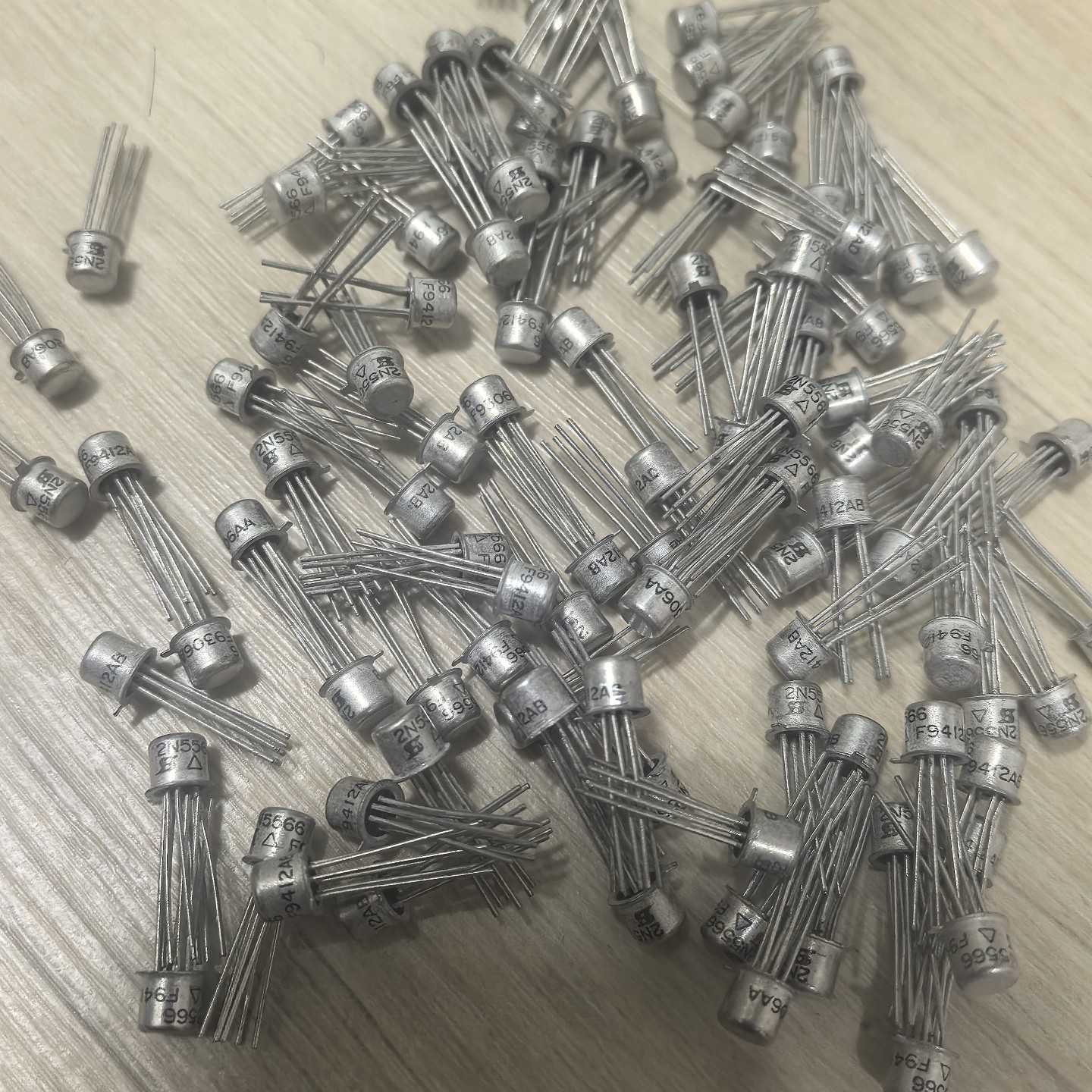 询价- 2N5566 ，图片