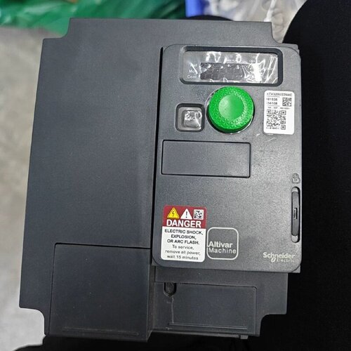 议价施耐德  变频器 ATV320U07N4C 全新原装正品  议价出售 现货