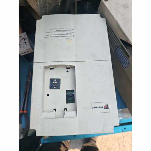 议价普传变频器PI8100A1011F311KW维修