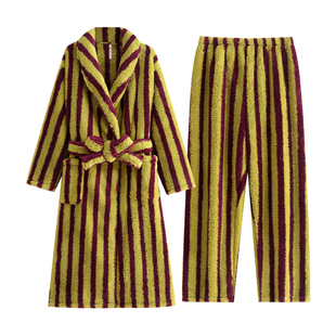 悦内睡衣女冬季秋冬款法兰绒加厚珊瑚绒家居服冬装长款大码睡袍