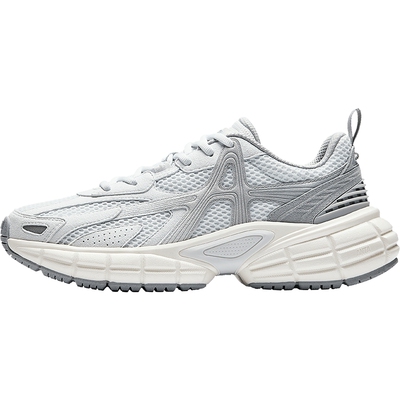 樊振东同款安踏破晓休闲鞋