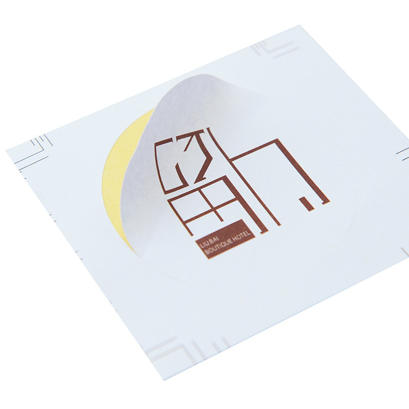 不干胶贴纸定制logo水果奶茶瓶身户外背胶贴小广告烫金口取纸卷装