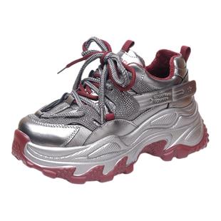 厚底老爹鞋女款2025秋冬新款软皮加绒增高显瘦时尚银色休闲运动鞋