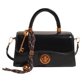 高级感油蜡皮复古包包女2025新款秋冬季百搭斜挎包时尚手提小方包