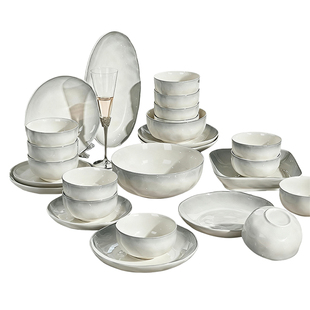 高级感碗碟套装家用2025新款简约碗盘乔迁碗筷陶瓷釉下彩餐具盘子