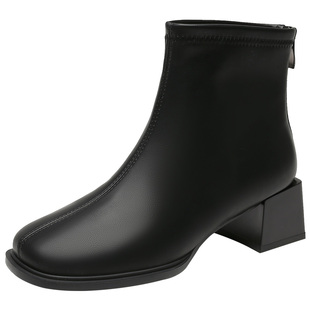 大东2025冬季新款女鞋时尚优雅时装靴方头短毛绒中跟短筒女靴子