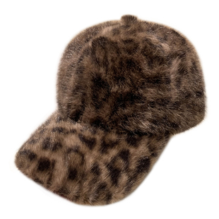 韩版豹纹毛绒鸭舌帽女秋冬加厚保暖出街百搭时尚棒球帽显脸小帽子