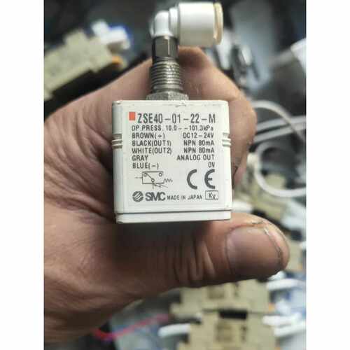 溢价-ZSE40-01-22-M数显真空压力传感器10-101.
