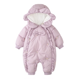 三个月女宝宝漂亮的秋冬季棉服超萌多巴胺穿搭小月龄初冬外出衣服