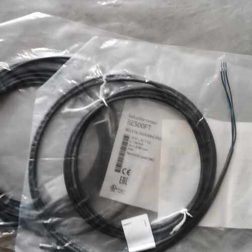 议价Bes00ft Balluff's Br-New Original Inductive Sensor Bes 5