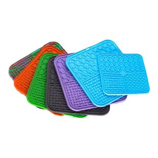 宠物慢食垫猫粮小狗舔食垫狗狗舔舐垫猫咪硅胶吃饭丰容碗酸奶餐垫