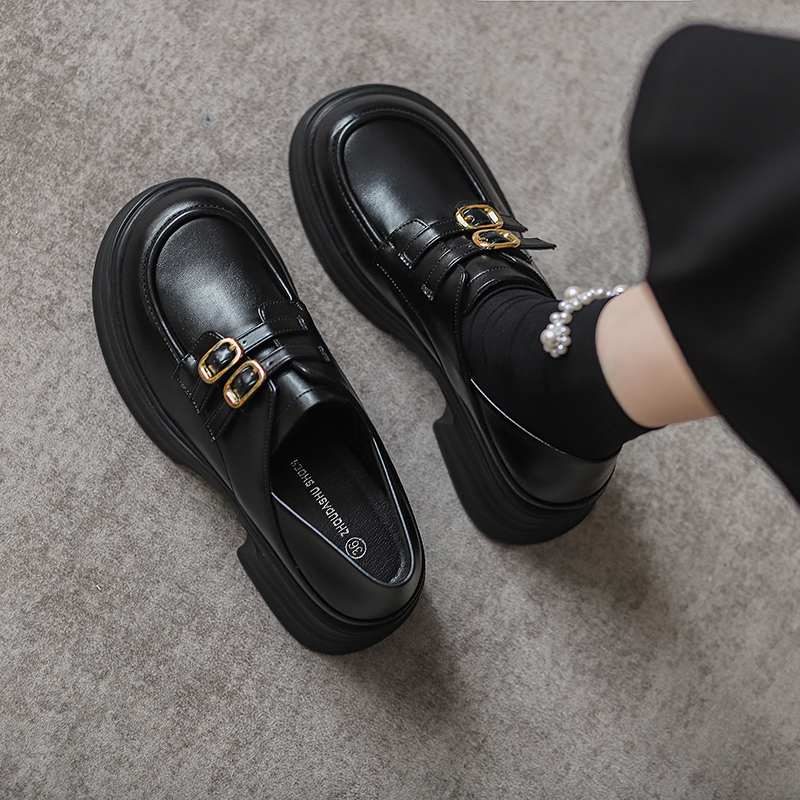 黑色乐福鞋新款2025女厚底英伦小皮鞋秋冬加绒内增高小码单鞋白色