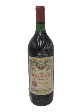 1982年帕图斯酒庄柏翠红酒1.5L装