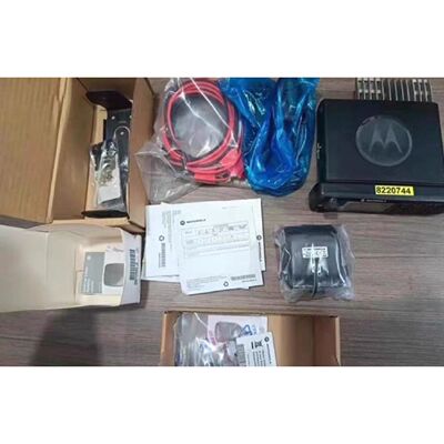 全新摩托罗拉MTM5400,350-390MHz