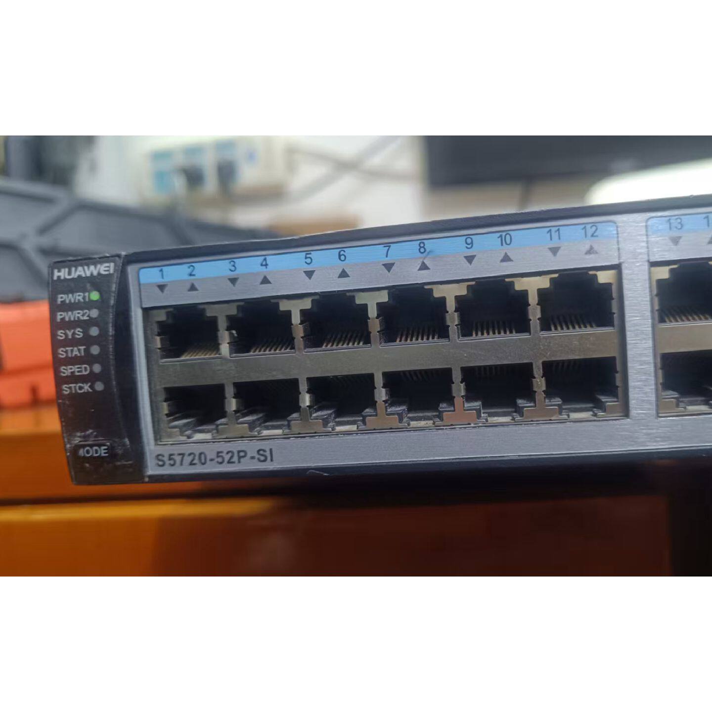 议价华为48口三层交换机S5720-52P-SI 机房下架正常使用