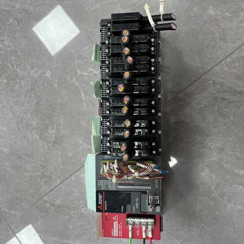 询价-plc 型号l04cpu 年份好 成色新  实物
