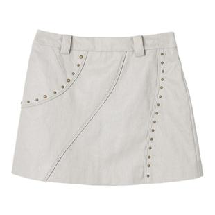 西町村屋重工皮质包臀裙女秋季新款气质短款A字半身裙XA9C10025