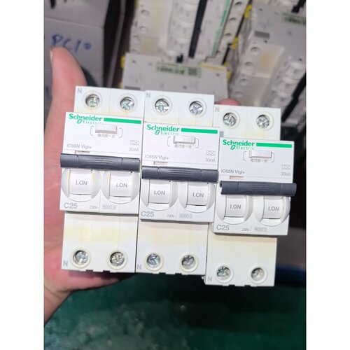 议价可维修施耐德Atci9系列iC65N2P一体化漏电保护断路器空气开关
