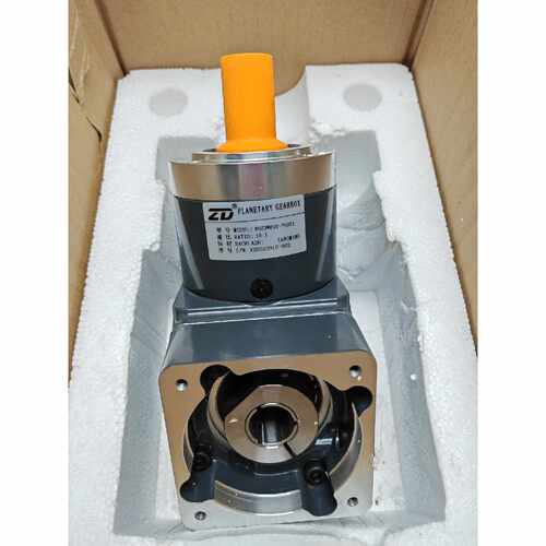全新中大行星减速机80ZDWE10750T180法兰1