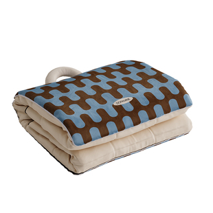 午后柏林中古风抱枕被子两用二合一家用办公室车载午休毯子可折叠