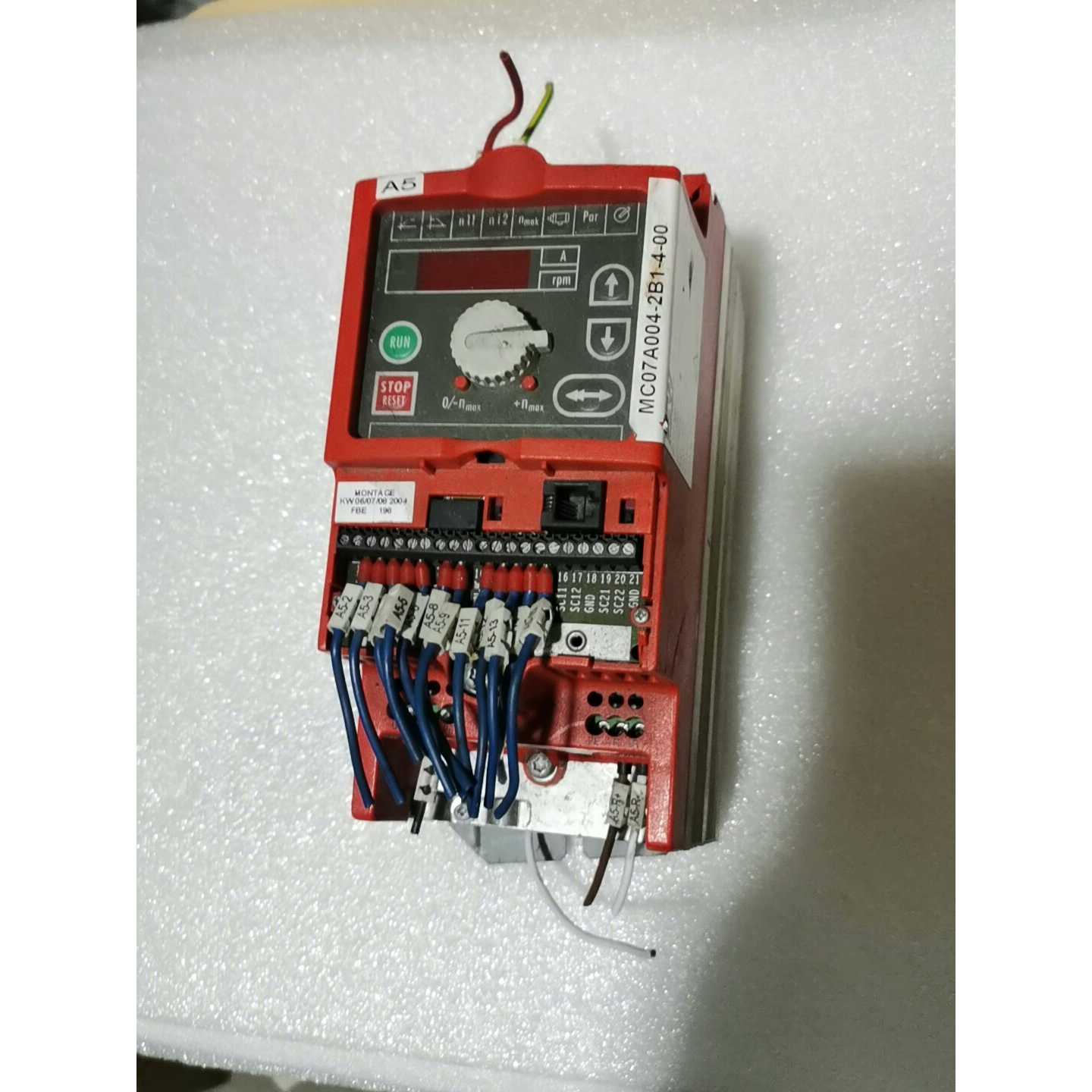 议价-SEW变频器MC07A004-2B1-4-00物品实图拍摄具