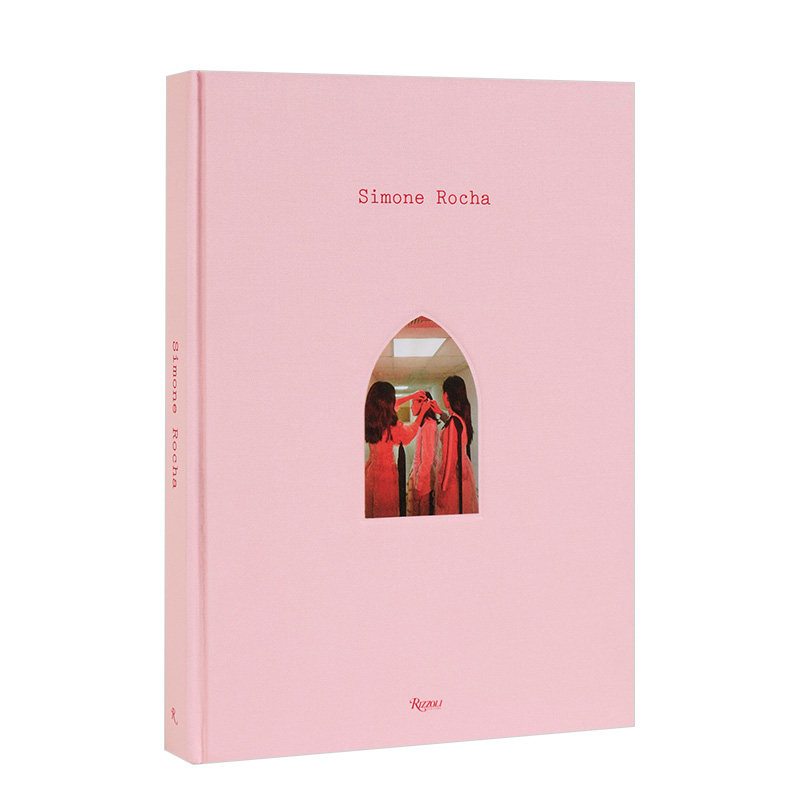 【预售】Simone Rocha：灵感汇编 英国新锐设计师品牌 Simone Rocha 首部专著 原版英文时尚设计 善本图书