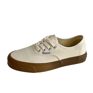 ins日系街拍复古奶油米色帆布鞋秋季新款生胶底学生简约休闲鞋潮