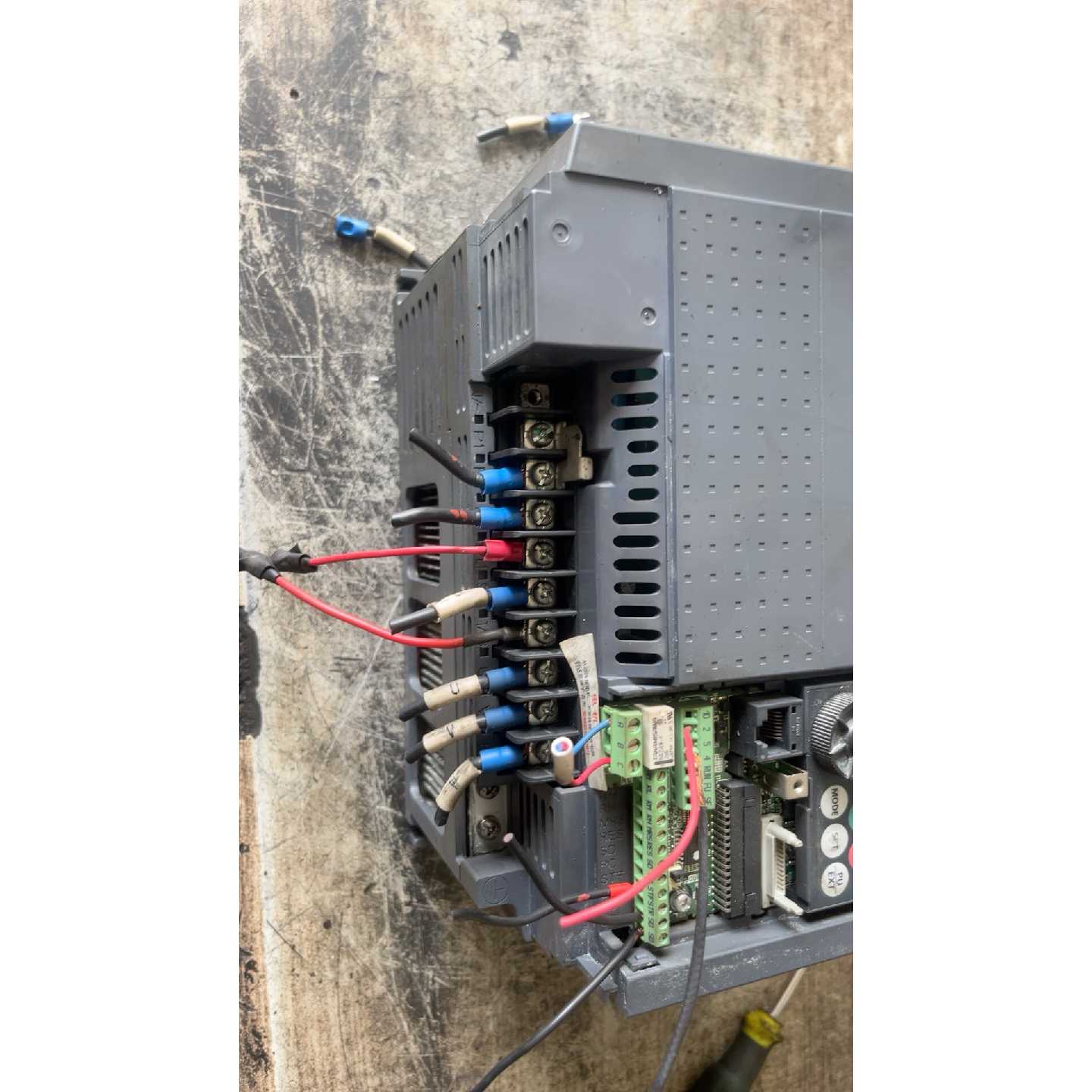 议价三菱变频器FR-E740-7.5-CHT 7.5KW   3