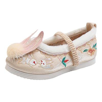 中国风儿童冬季绣花鞋子