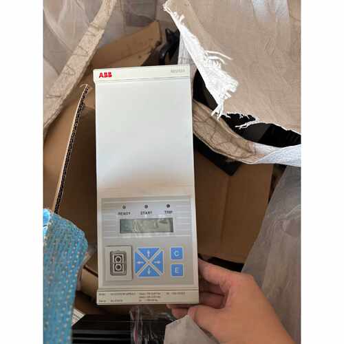 议价继电保护器，型号REU523B 409BAA，芬兰—议价