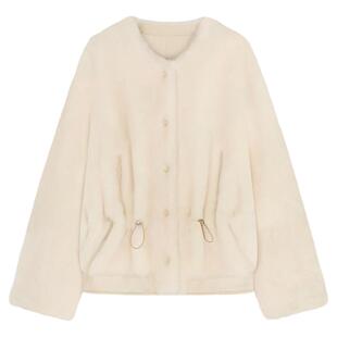 邱莹莹HELA AOMI “冰雪女王”羊皮毛一体单排扣圆领皮草