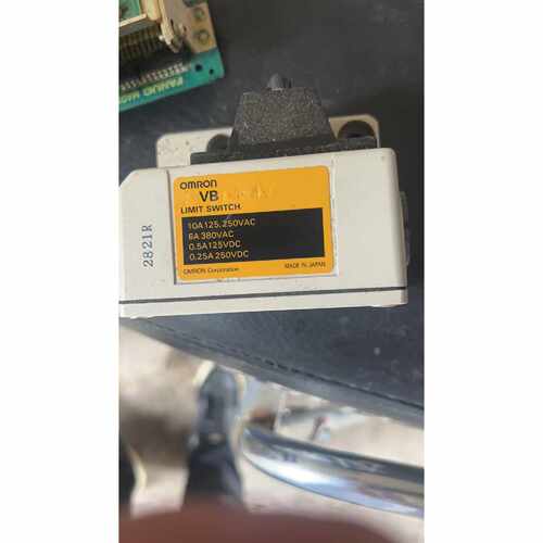 议价可维修欧姆龙行程开关2VBD44N