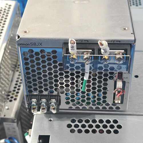 OMRON欧姆龙二手24V开关电源S8JXP60024C表