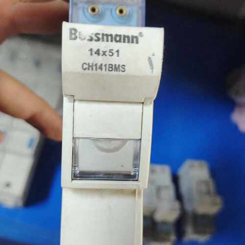 下单前咨询拆机Bussmann熔断器底座，型号CH141BMS，14x