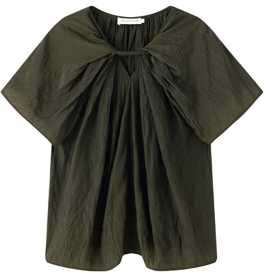 VIKTORIACHAN春夏新款成衣系列 复古褶皱设计轻透肌理感短袖上衣