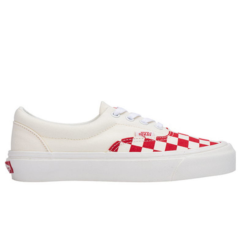 艺术家联名帆布鞋VANS
