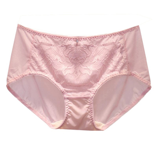 爱戴艾慕无痕内裤女冰丝薄透气刺绣蕾丝网纱中腰抗菌提包臀平角裤
