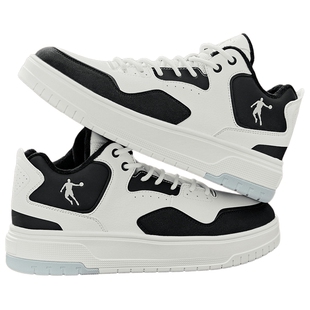 乔丹黑白男款运动高帮加绒板鞋2025年冬季新款保暖皮面防水休闲鞋